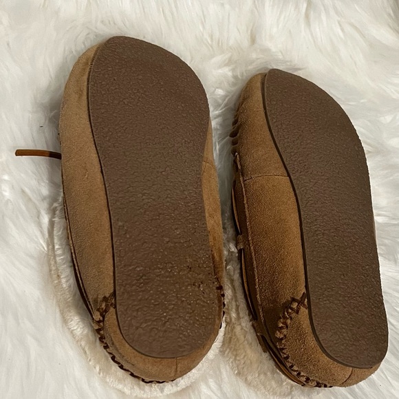 Minnetonka Slippers | Pile Lined Hard-sole Indoor-Outdoor House Shoe | USA 10 - Picture 5 of 6